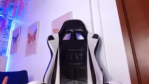 1 online show from November 27, 12:35 pm