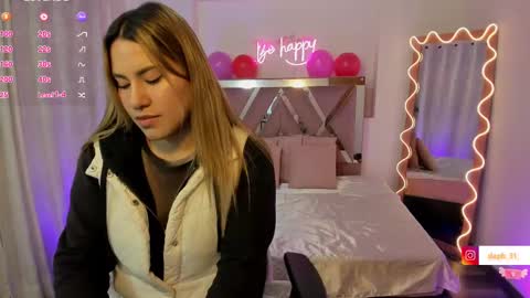 saaya_tay online show from February 22, 11:35 am