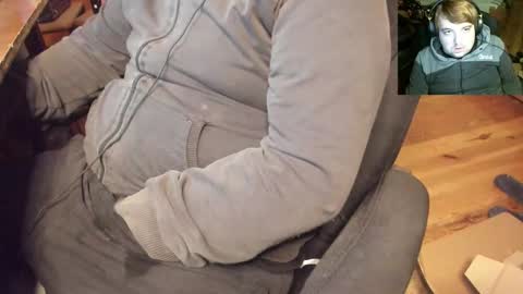 1141323  my Lord Mister Max   moms treasure online show from September 22, 7:07 pm