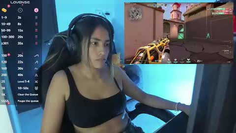 Angie  online show from February 3, 10:47 pm