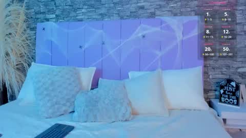 sabrina_f0xx online show from October 28, 11:33 am