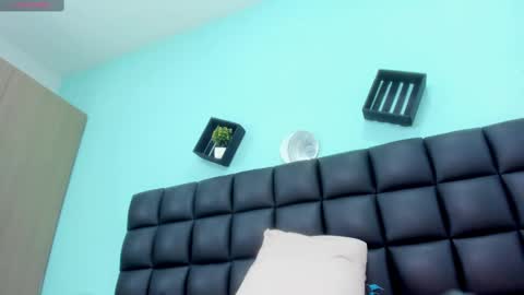 Snapshot of sabrina_med chatting on March 12, 2:34 pm sabrina online show from March 12, 2:34 pm