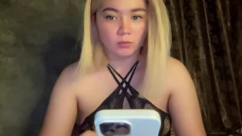 Snapshot of sabrina_miller4 chatting on December 3, 1:36 am Sabrina Miller not into cheap online show from December 3, 1:36 am