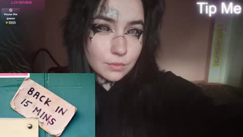 Snapshot of sabrina_raiders_666 chatting on February 19, 6:55 am Lilith Solar online show from February 19, 6:55 am