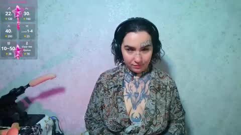 Snapshot of sabrina_raiders_666 chatting on January 24, 3:32 am Lilith Solar online show from January 24, 3:32 am