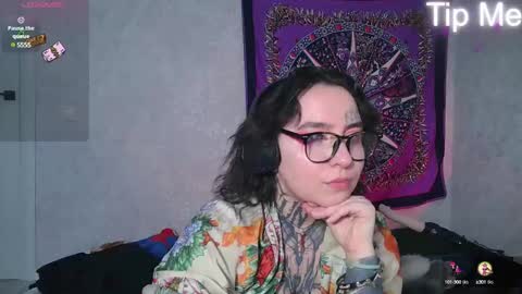 Snapshot of sabrina_raiders_666 chatting on January 26, 1:04 pm Lilith Solar online show from January 26, 1:04 pm