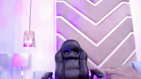 SabrinnaBrownn online show from October 16, 5:51 am