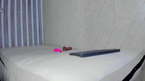 mariana  online show from March 8, 12:33 am