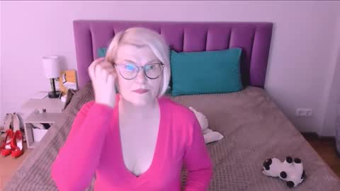 Sabrina MacMarren online show from October 23, 3:35 pm