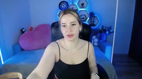 Sabrina Violet online show from November 28, 9:16 am