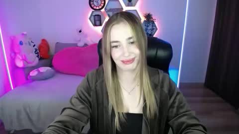 Sabrina Violet online show from May 9, 8:31 am