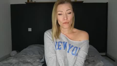 sacha__xx online show from January 12, 3:08 pm