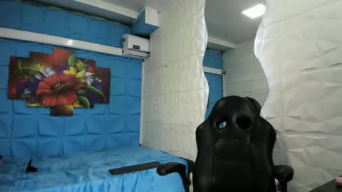 Sacha online show from September 17, 3:37 pm