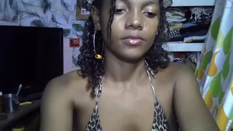 safira19 online show from October 7, 8:54 am