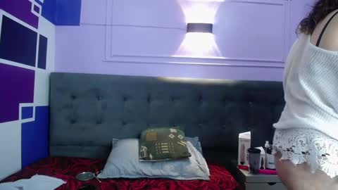 SafiroSky online show from December 6, 10:55 am