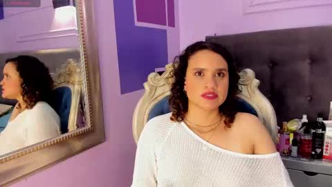 SafiroSky online show from December 3, 7:05 am