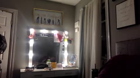 Snapshot of saggy888 chatting on September 11, 4:47 am MistressLady online show from September 11, 4:47 am
