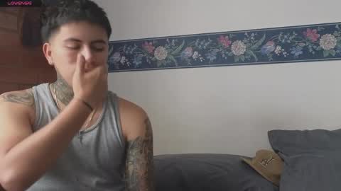 Sahara y Thiago online show from May 14, 1:42 pm