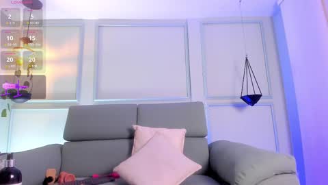 Snapshot of saharawalker chatting on February 15, 9:27 am SAHARA WALKER online show from February 15, 9:27 am