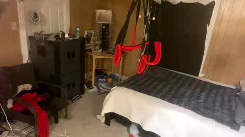 PupTwink online show from October 15, 8:15 am