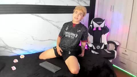 Juan online show from November 5, 1:51 am