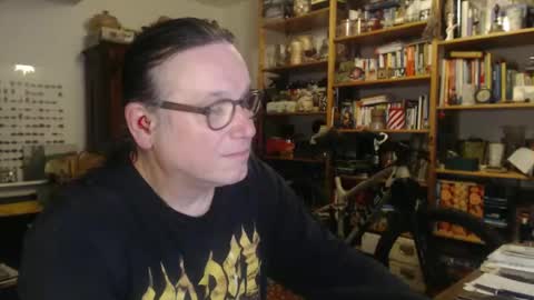 Snapshot of saint_beauvais chatting on January 2, 11:38 pm saint_beauvais online show from January 2, 11:38 pm