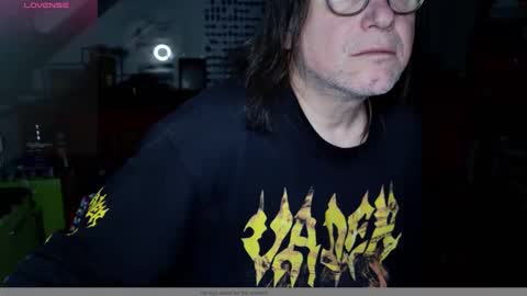 Snapshot of saint_beauvais chatting on January 31, 2:37 am saint_beauvais online show from January 31, 2:37 am