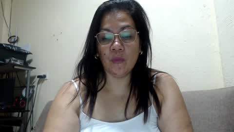 Snapshot of saint_flowerxxx chatting on December 27, 4:54 pm saint_flowerxxx online show from December 27, 4:54 pm