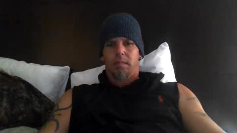 saintchriss online show from November 3, 6:47 am