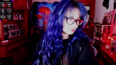    online show from December 5, 9:30 am