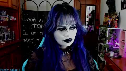    online show from January 11, 11:05 am