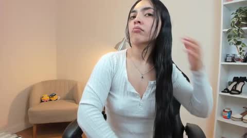 Snapshot of sakura_harper chatting on February 19, 6:00 am Sakura Harper online show from February 19, 6:00 am
