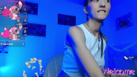 Sakura Skinny online show from December 17, 2:44 pm