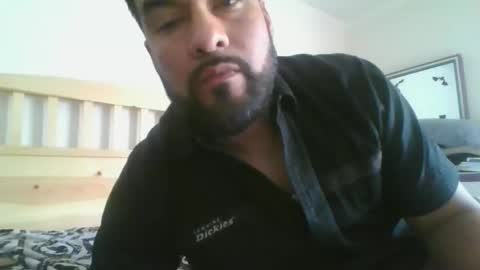 sal cumplaciente online show from October 25, 7:25 pm