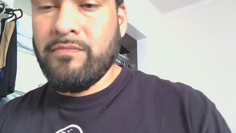 sal cumplaciente online show from March 3, 8:32 pm