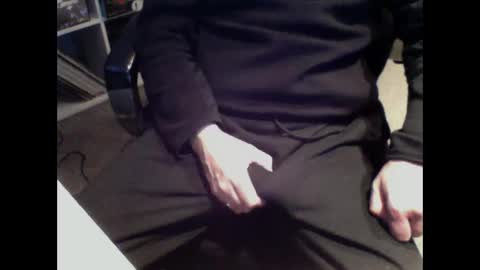 Snapshot of salamandertime chatting on February 2, 2:02 pm Matt online show from February 2, 2:02 pm