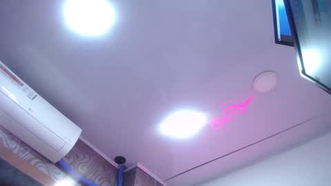 salii_poison online show from December 12, 12:16 am