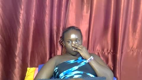 sally_bee1 online show from July 1, 10:57 am