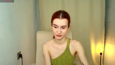 Snapshot of sallybiscuit chatting on March 7, 10:45 am Sally online show from March 7, 10:45 am