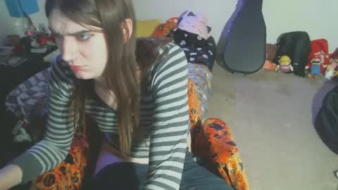 SallyLongzzz online show from January 18, 12:24 am