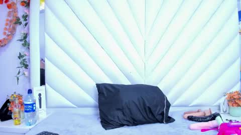 salmasanto online show from March 1, 3:11 am