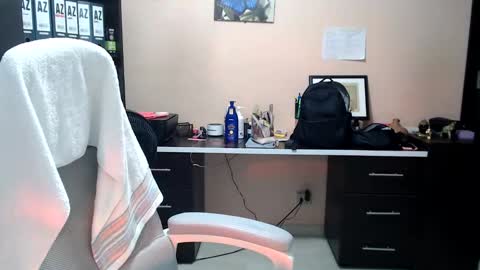 Snapshot of salome_010 chatting on February 21, 12:27 am Salome online show from February 21, 12:27 am