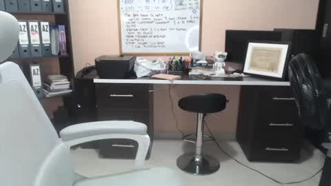 Snapshot of salome_010 chatting on December 4, 9:18 pm Salome online show from December 4, 9:18 pm