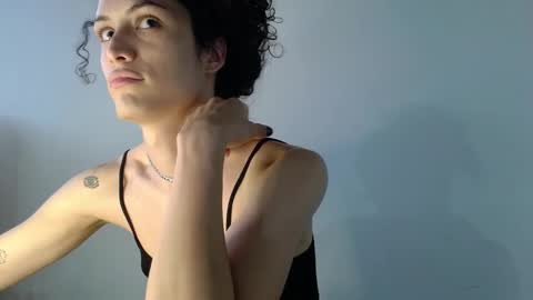 Snapshot of salome_luxuria chatting on September 16, 11:01 am salome_luxuria online show from September 16, 11:01 am