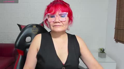 Snapshot of salomee_diazz chatting on March 8, 11:39 pm Salomee diazz online show from March 8, 11:39 pm