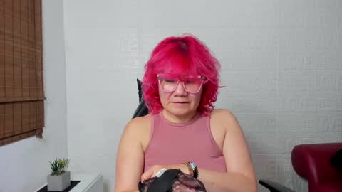 Snapshot of salomee_diazz chatting on February 19, 12:14 am Salomee diazz online show from February 19, 12:14 am