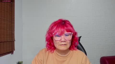 Snapshot of salomee_diazz chatting on February 21, 9:22 pm Salomee diazz online show from February 21, 9:22 pm