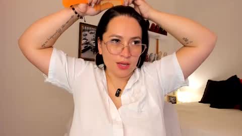 Snapshot of salomekross_ chatting on March 9, 7:01 am Salome Kross online show from March 9, 7:01 am