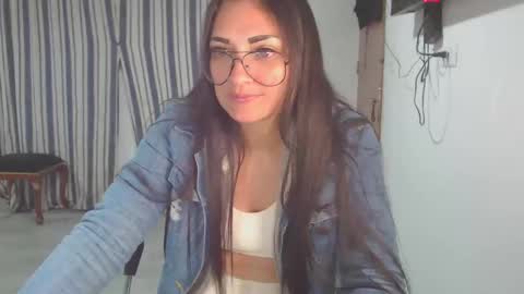 salome online show from November 1, 3:39 am