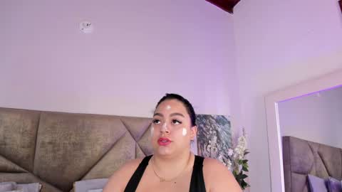 Snapshot of salomesimos1 chatting on February 2, 12:24 pm Salome online show from February 2, 12:24 pm